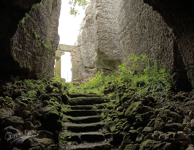 Скална църква Свети Пантелеймон